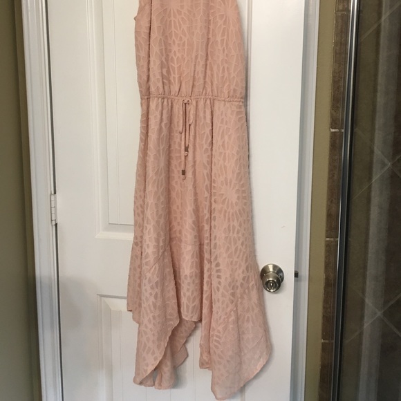 Gorgeous dress perfect for any occasion! - Picture 2 of 4